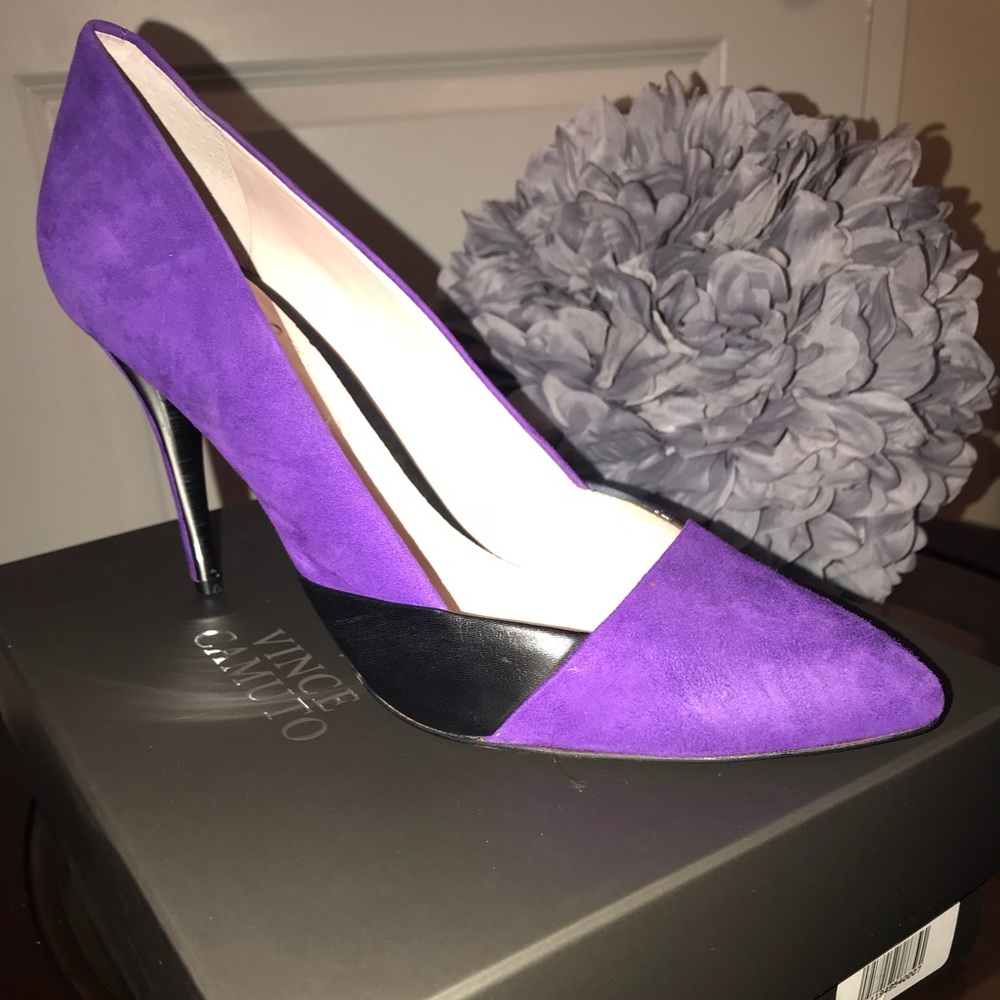 Purple and Black Vince Camuto. New. 9.5